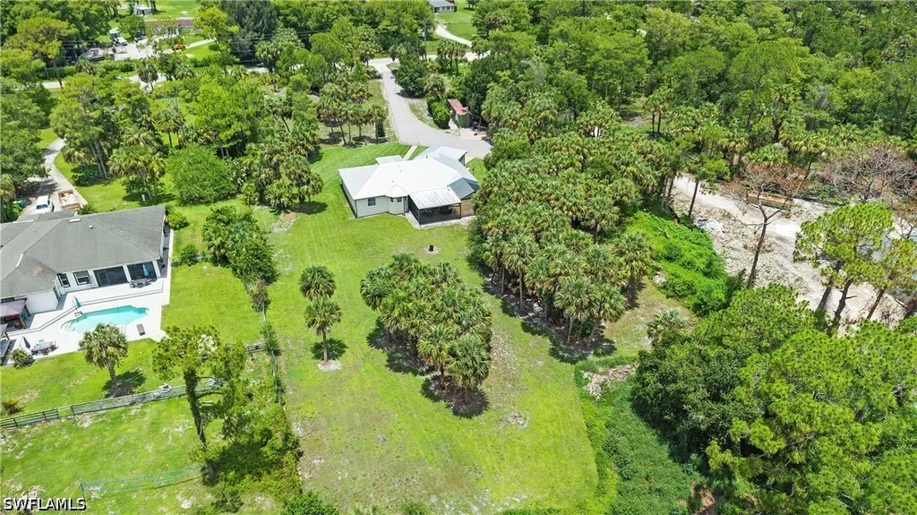 556 6th Street SE Naples FL 34117