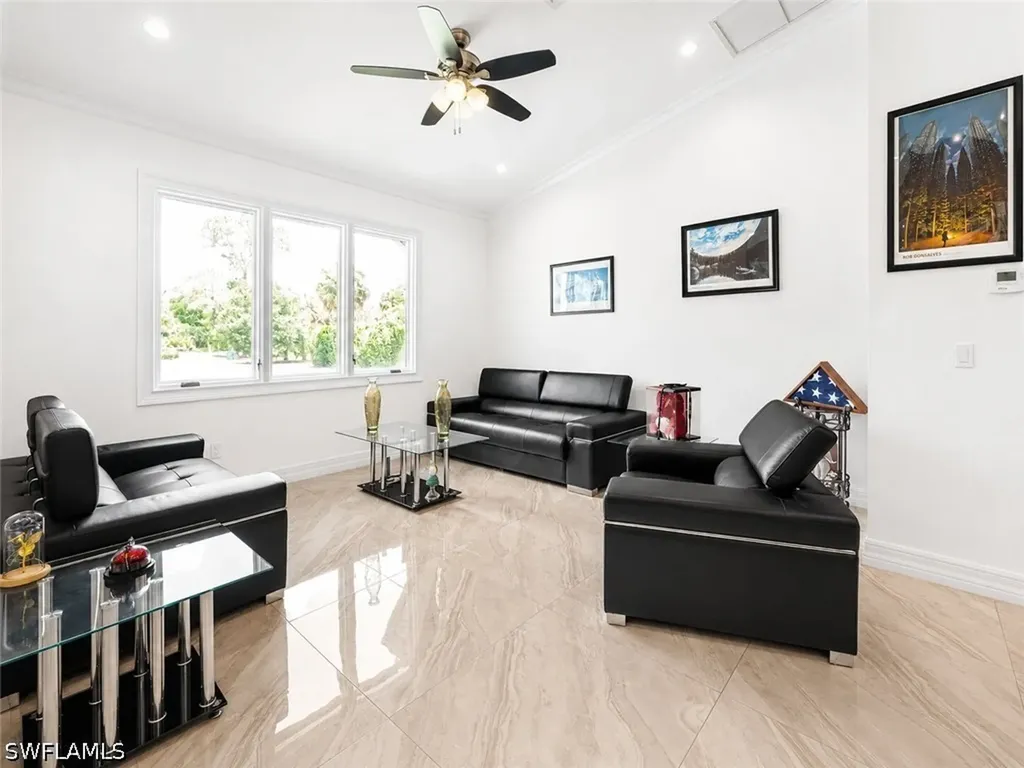 556 6th Street SE Naples FL 34117
