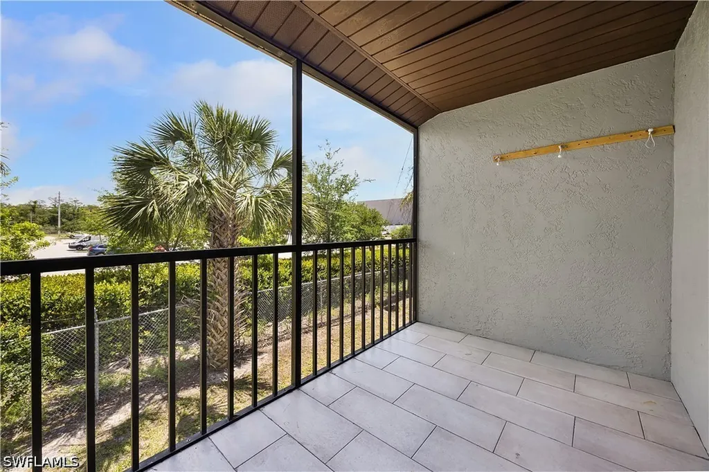 2700 Park Windsor Drive Fort Myers FL 33901