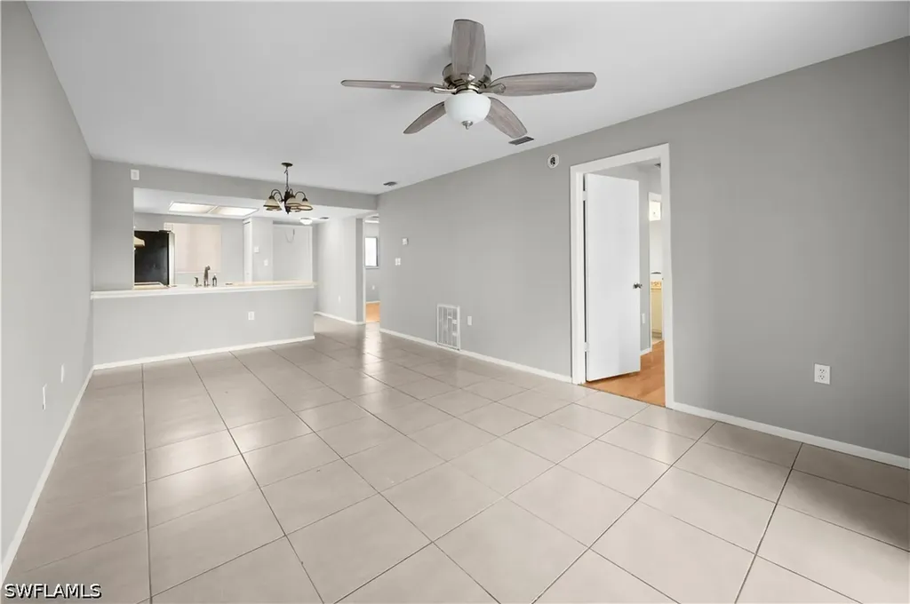 2700 Park Windsor Drive Fort Myers FL 33901