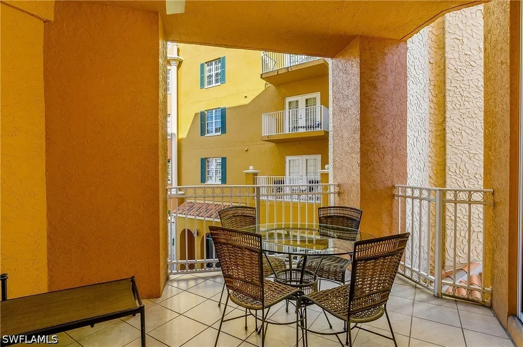 451 Bayfront Place Naples FL 34102