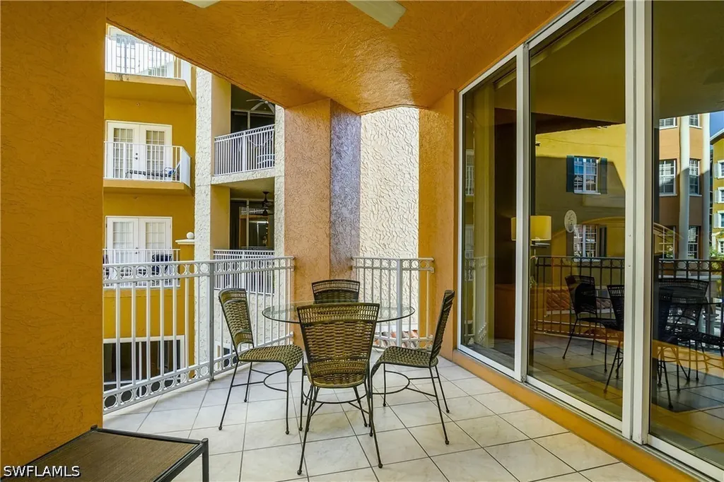 451 Bayfront Place Naples FL 34102