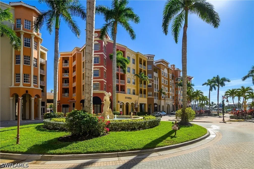 451 Bayfront Place Naples FL 34102