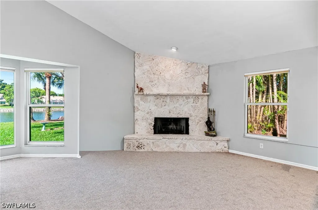 559 Henley Drive Naples FL 34104