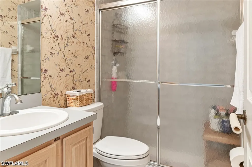 559 Henley Drive Naples FL 34104