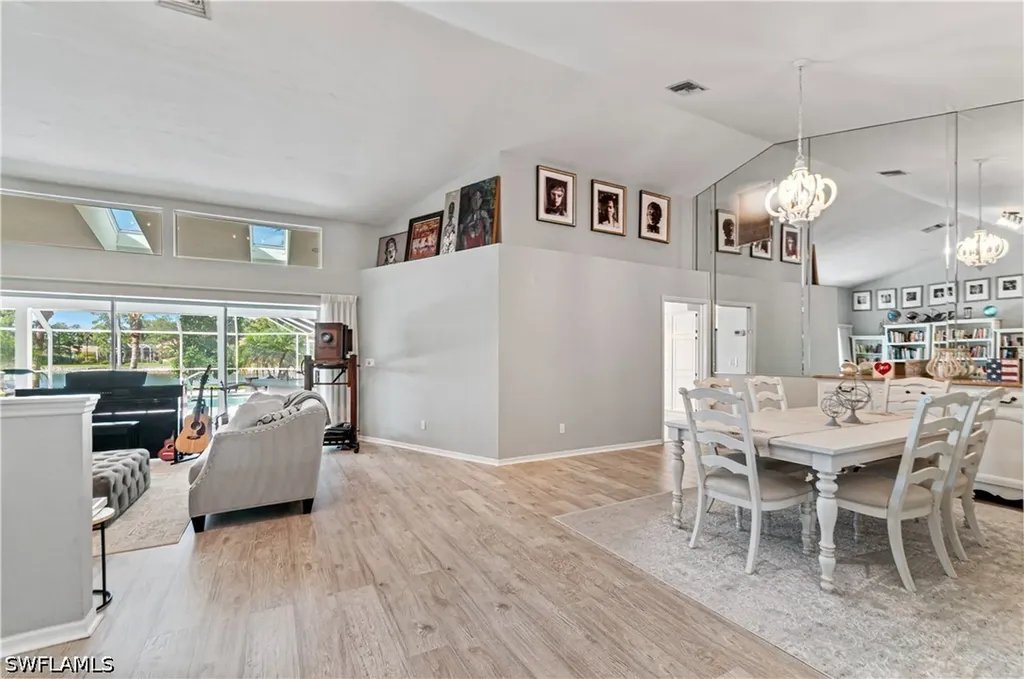 559 Henley Drive Naples FL 34104