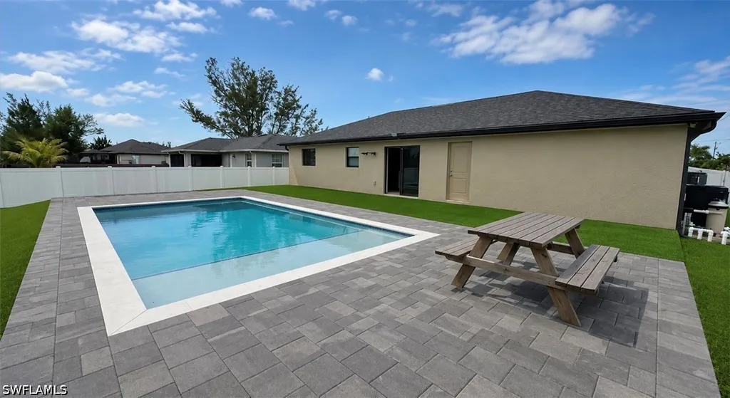 2208 NW 42nd Place Cape Coral FL 33993