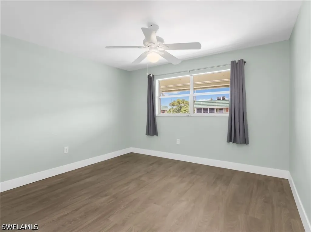300 Valley Stream Drive Naples FL 34113