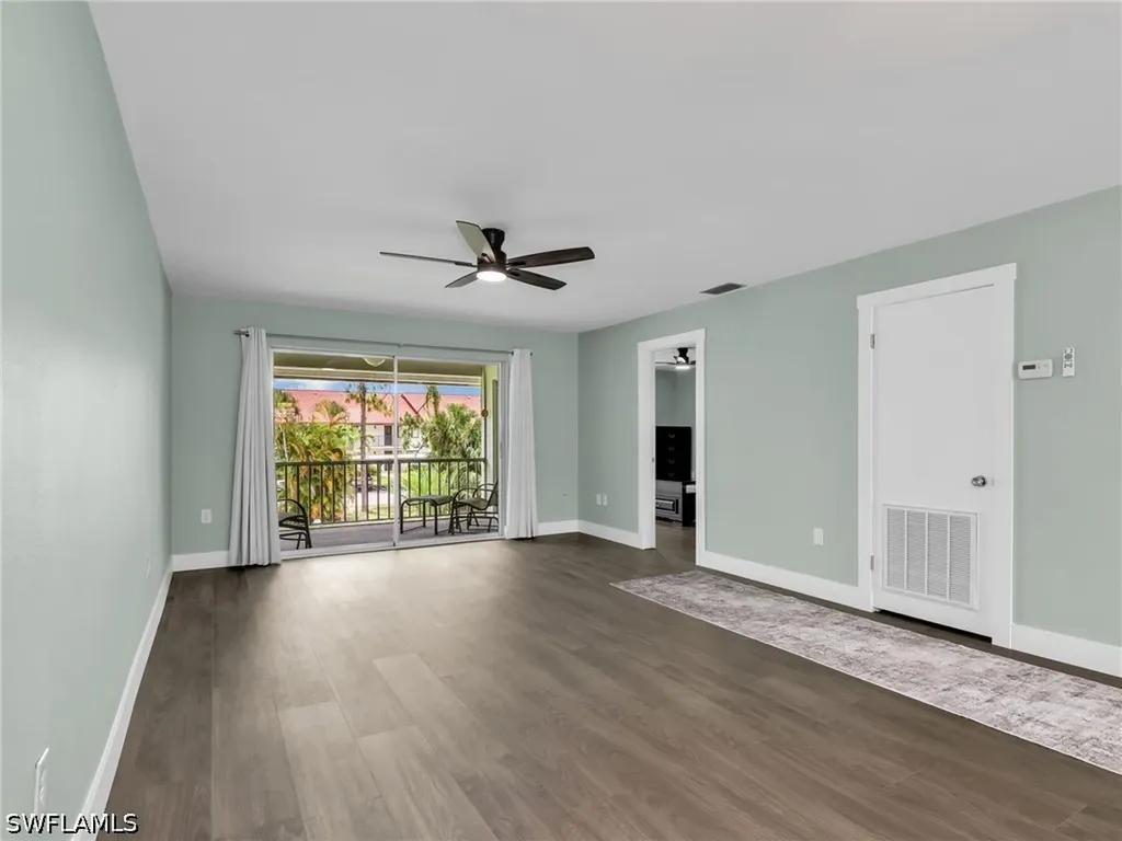 300 Valley Stream Drive Naples FL 34113