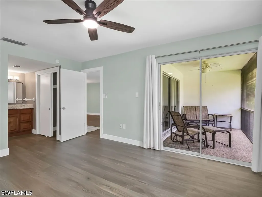 300 Valley Stream Drive Naples FL 34113
