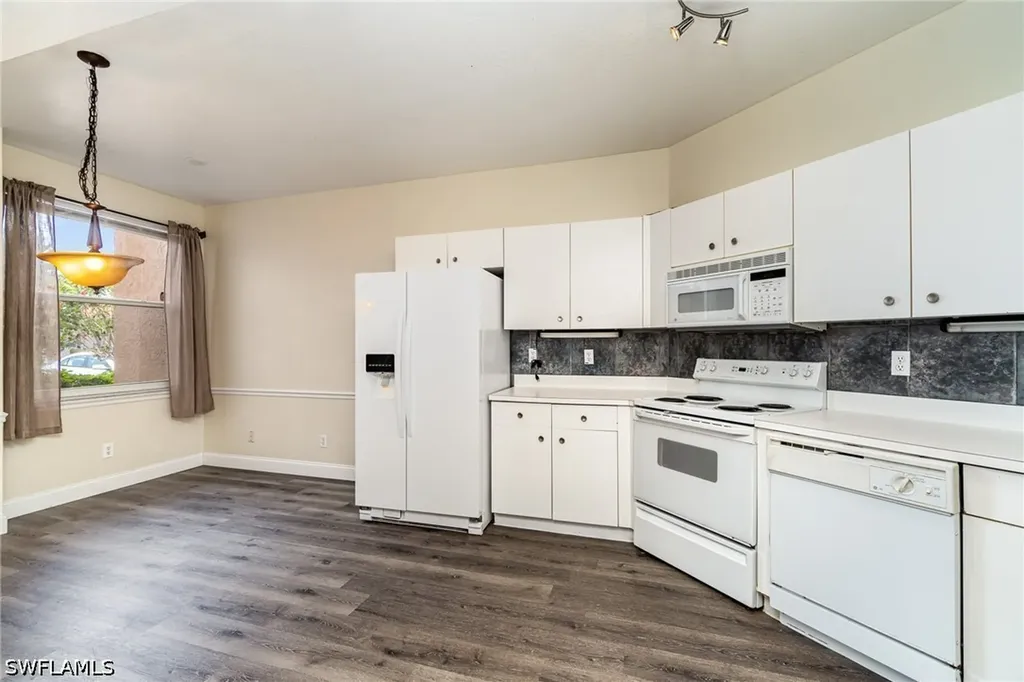 2408 Millcreek Lane Naples FL 34119