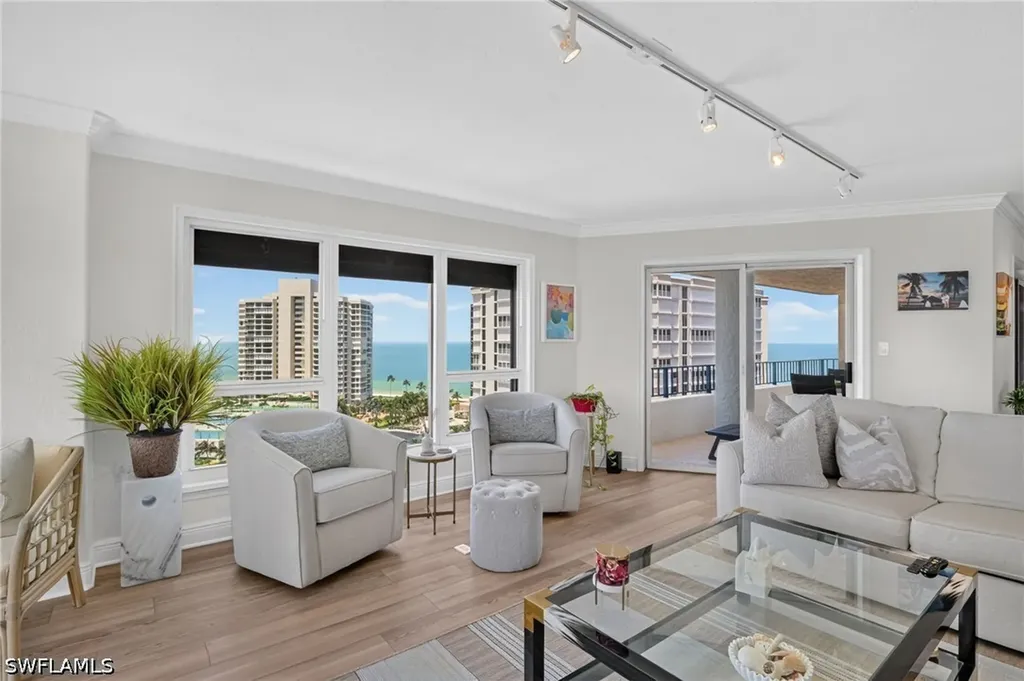 4451 Gulf Shore Boulevard N Naples FL 34103