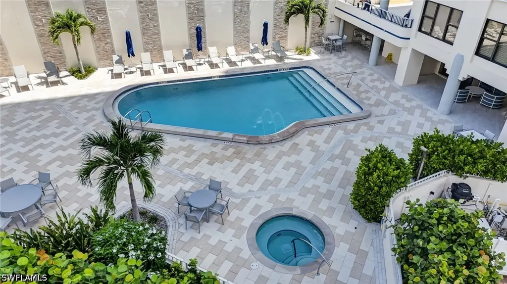 4451 Gulf Shore Boulevard N Naples FL 34103