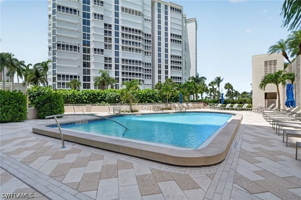 4451 Gulf Shore Boulevard N Naples FL 34103