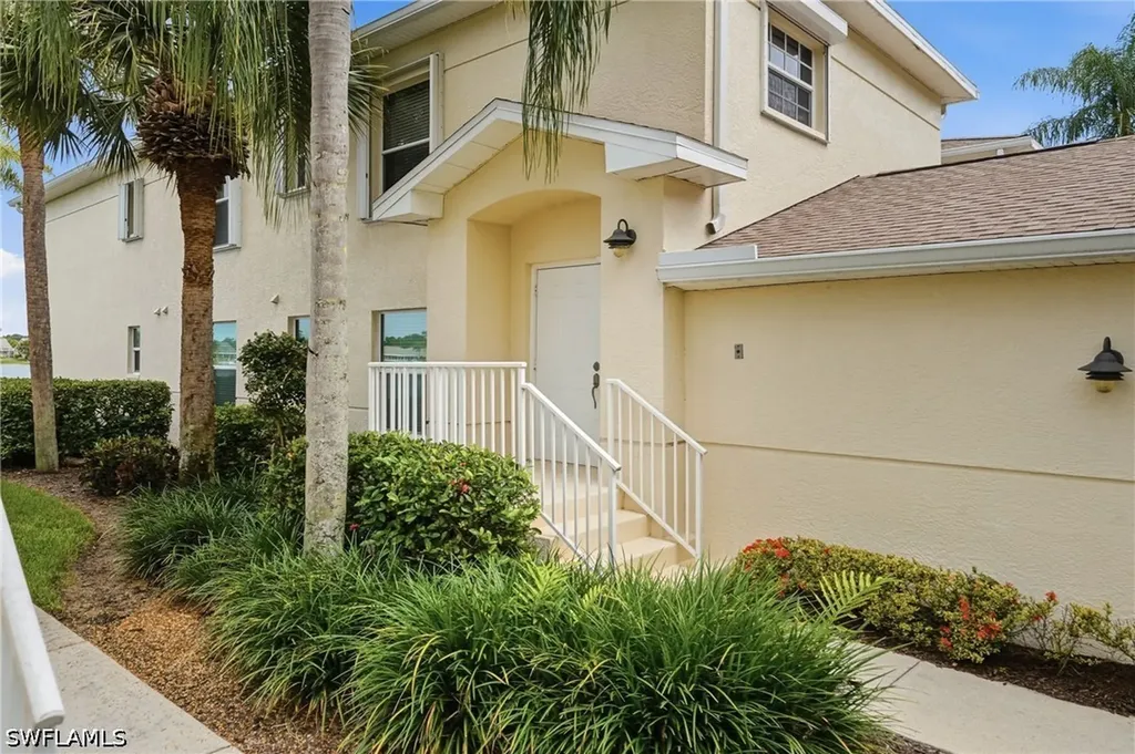 3320 W Crown Pointe Boulevard Naples FL 34112