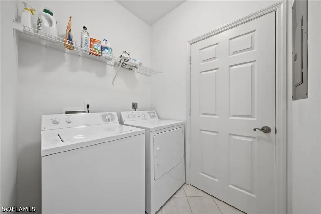 3320 W Crown Pointe Boulevard Naples FL 34112