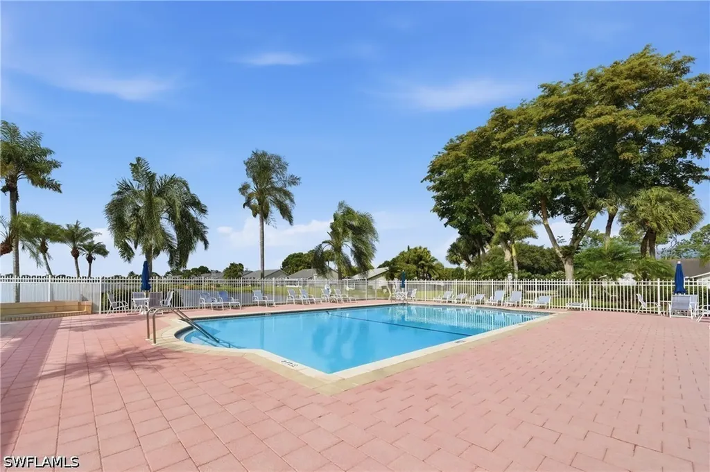 3320 W Crown Pointe Boulevard Naples FL 34112