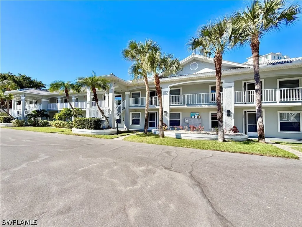 509 Roma Court Naples FL 34110
