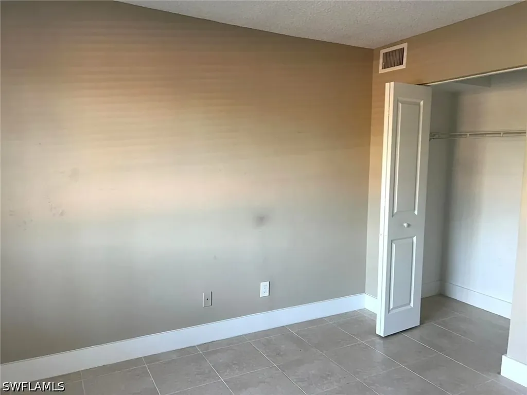1205 Wildwood Lakes Boulevard Naples FL 34104