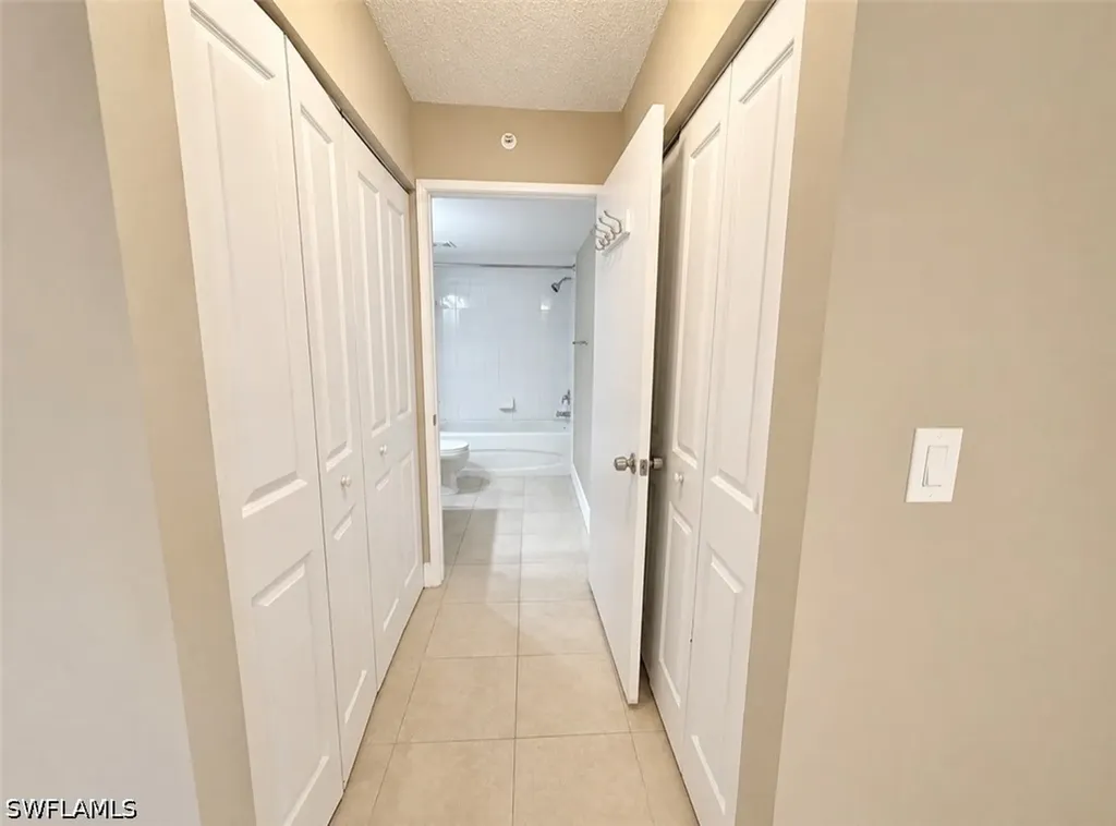 1205 Wildwood Lakes Boulevard Naples FL 34104