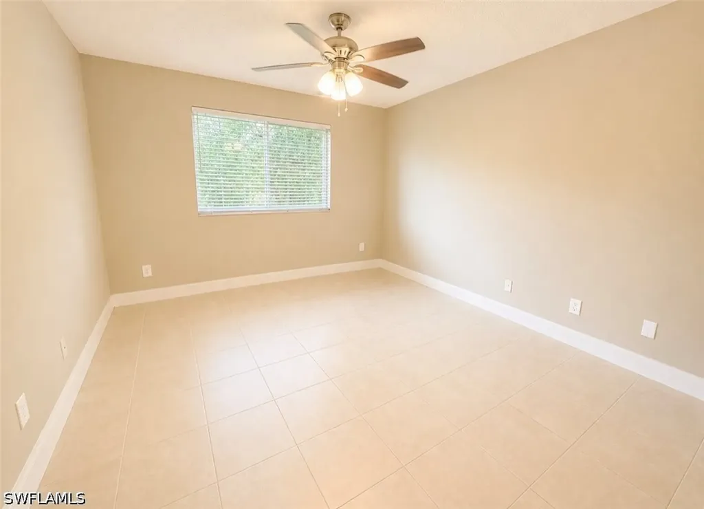 1205 Wildwood Lakes Boulevard Naples FL 34104