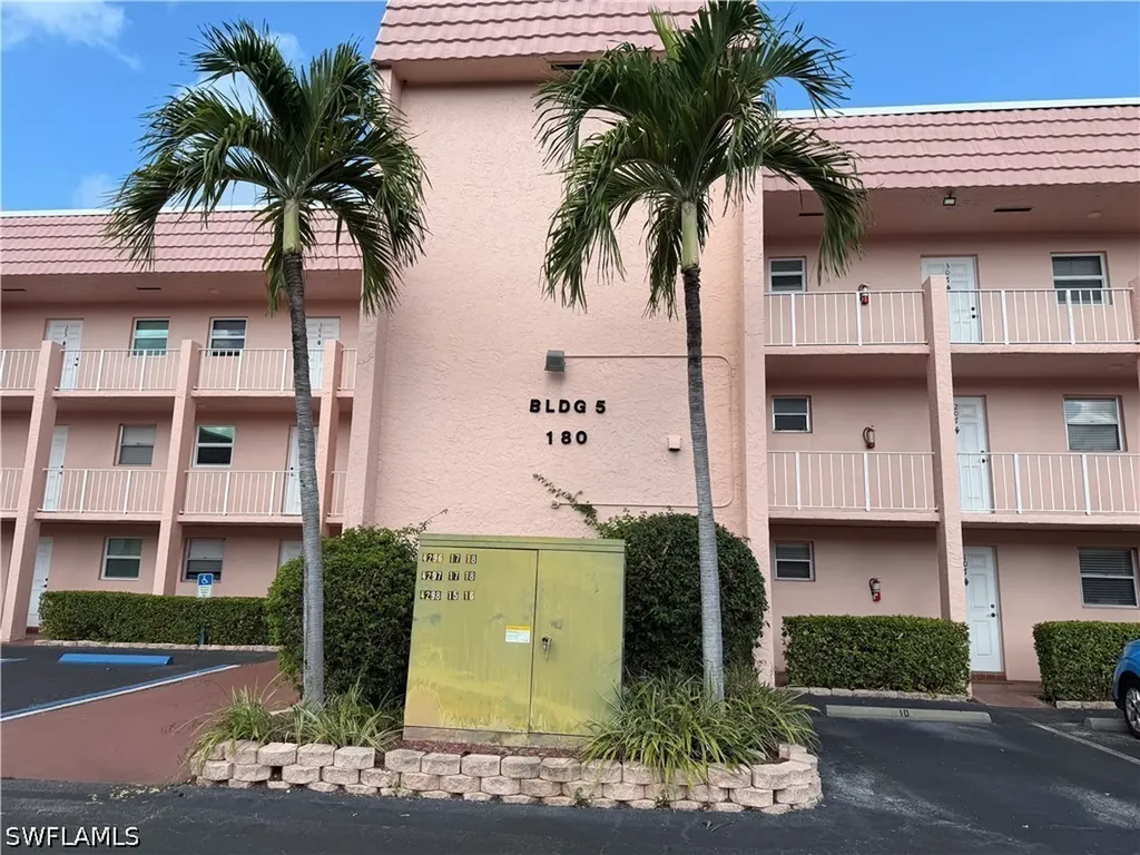 180 Turtle Lake Court Naples FL 34105