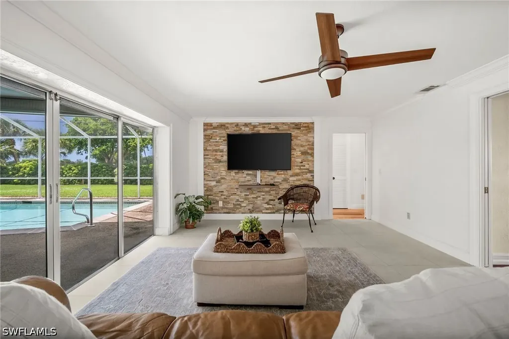 421 Palm River Boulevard Naples FL 34110
