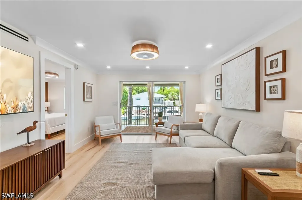 1686 Blue Point Avenue Naples FL 34102
