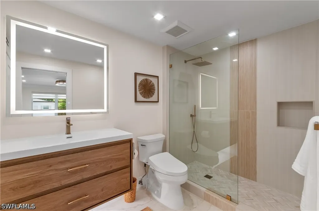 1686 Blue Point Avenue Naples FL 34102