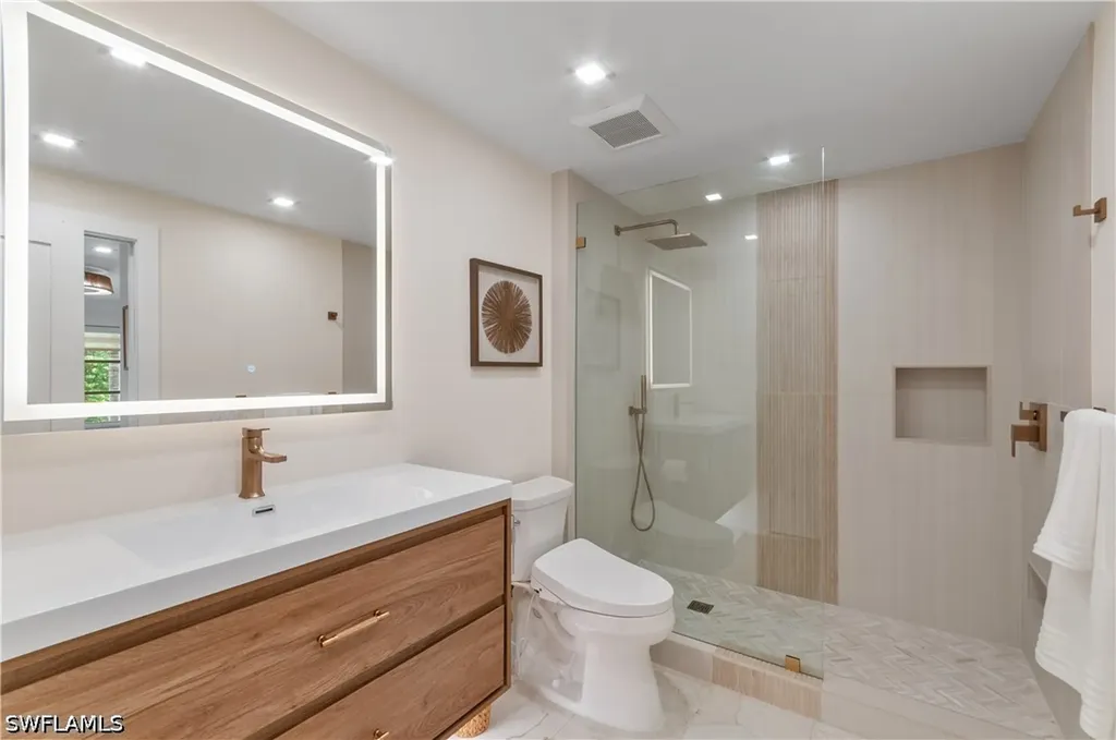 1686 Blue Point Avenue Naples FL 34102