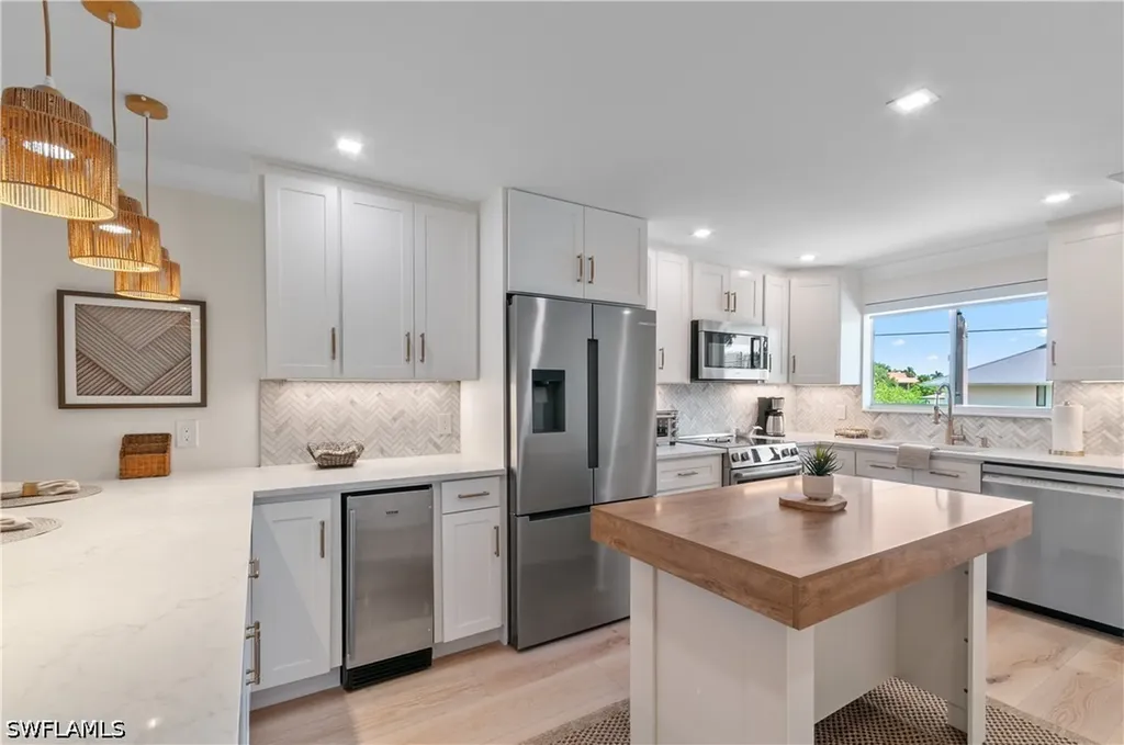 1686 Blue Point Avenue Naples FL 34102