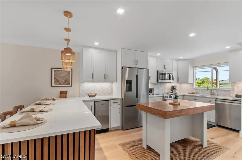 1686 Blue Point Avenue Naples FL 34102