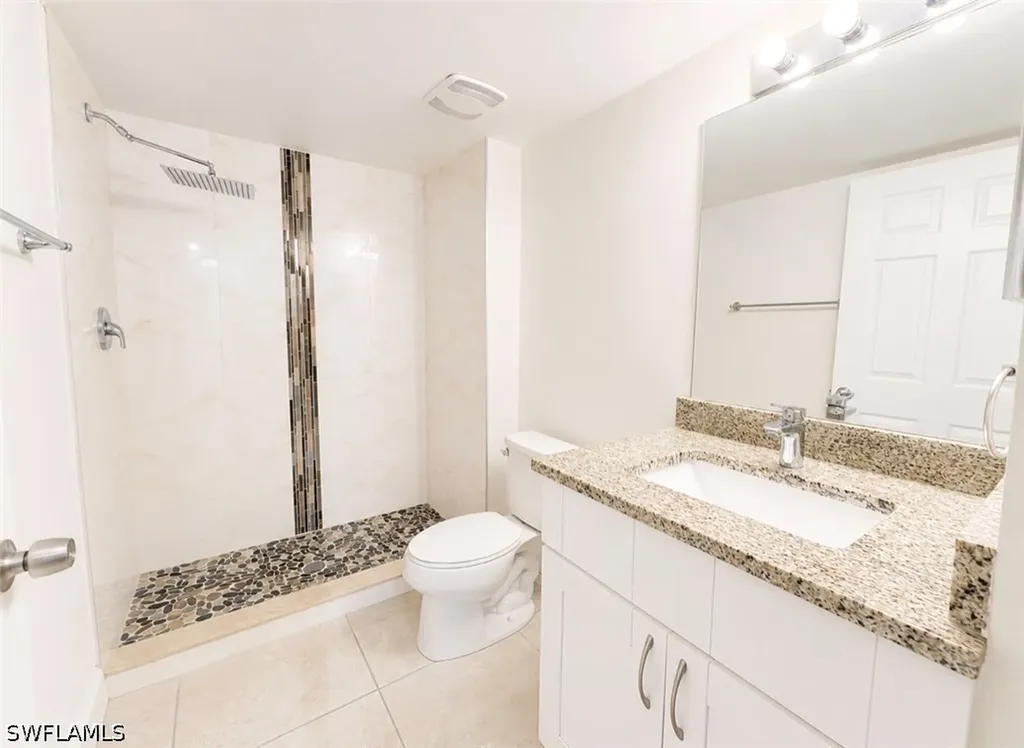 1265 Wildwood Lakes Boulevard Naples FL 34104