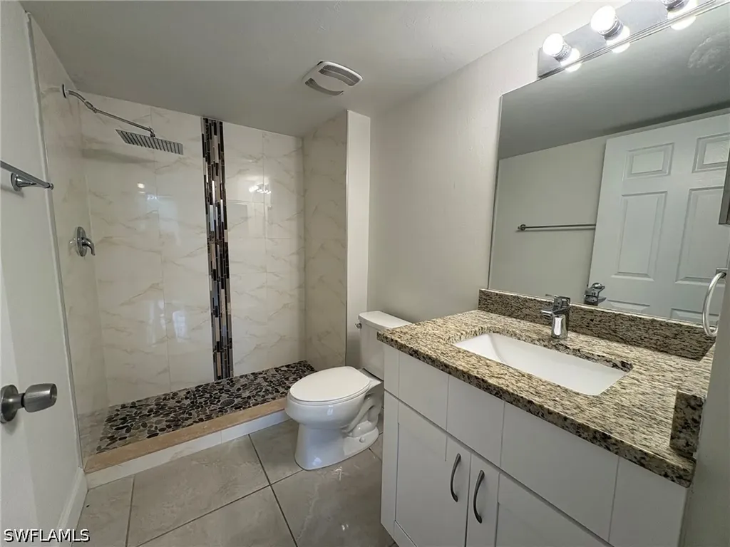 1265 Wildwood Lakes Boulevard Naples FL 34104