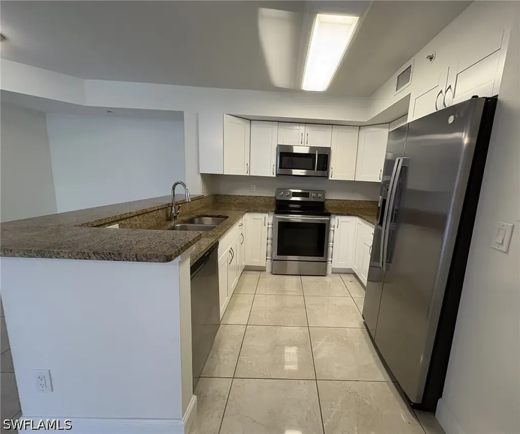 1265 Wildwood Lakes Boulevard Naples FL 34104