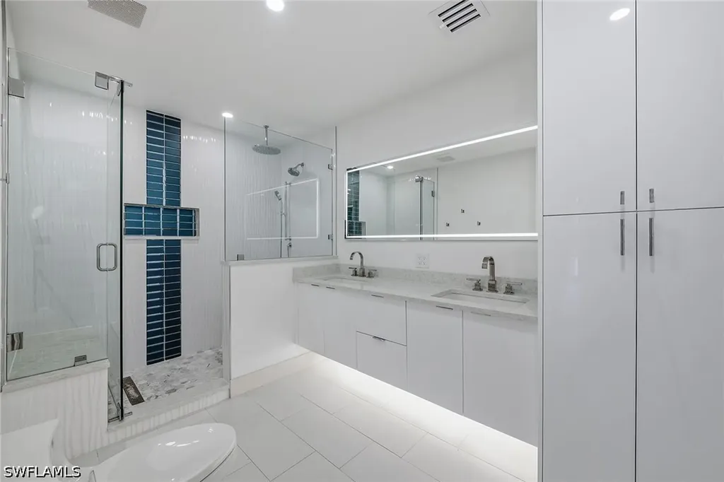 6075 Pelican Bay Boulevard Naples FL 34108