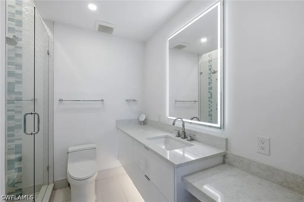 6075 Pelican Bay Boulevard Naples FL 34108