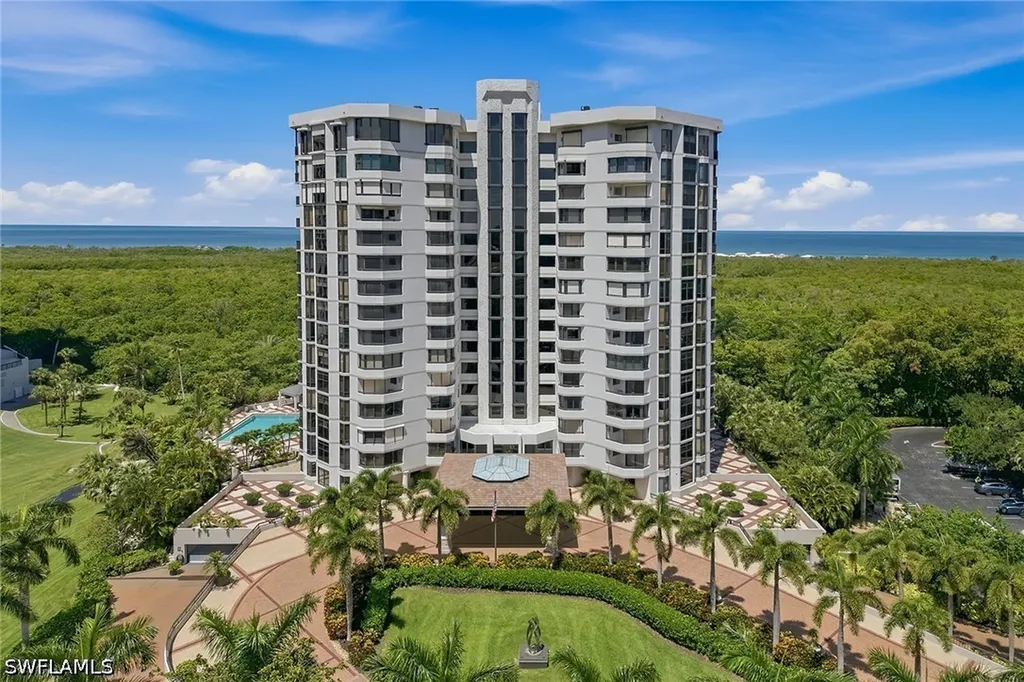 6075 Pelican Bay Boulevard Naples FL 34108