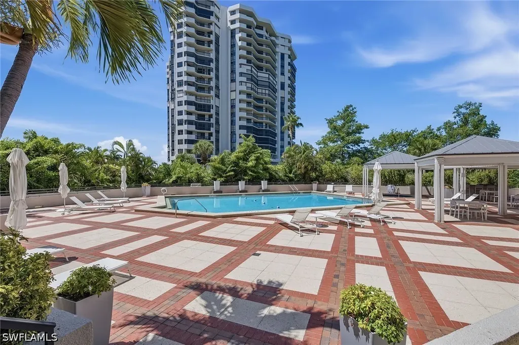 6075 Pelican Bay Boulevard Naples FL 34108