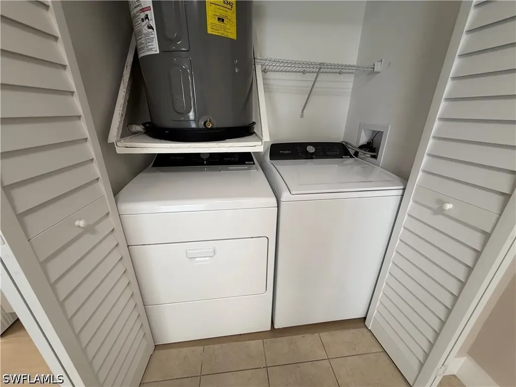 5317 Summerlin Road Fort Myers FL 33919
