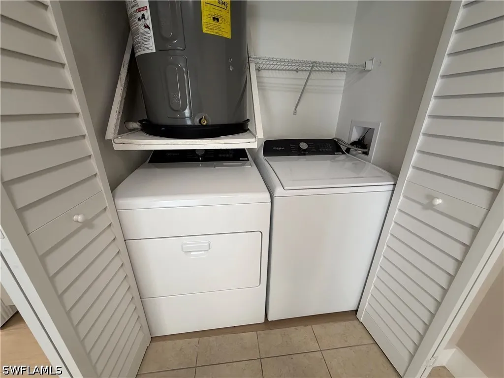 5317 Summerlin Road Fort Myers FL 33919