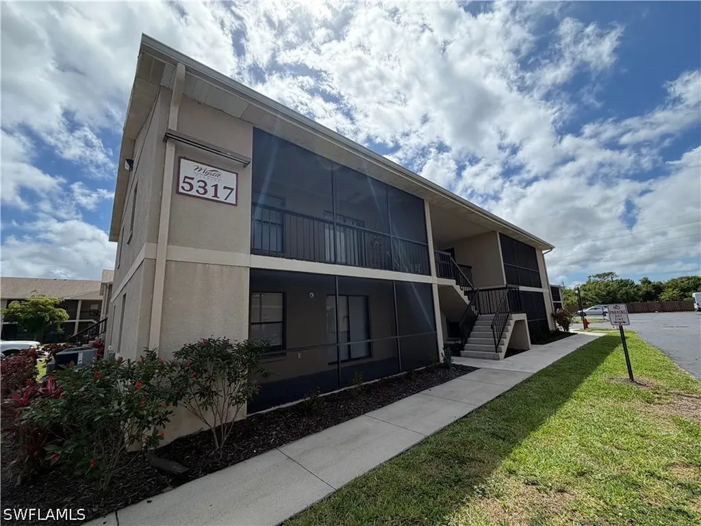5317 Summerlin Road Fort Myers FL 33919
