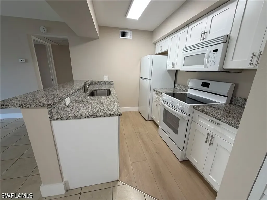 5317 Summerlin Road Fort Myers FL 33919