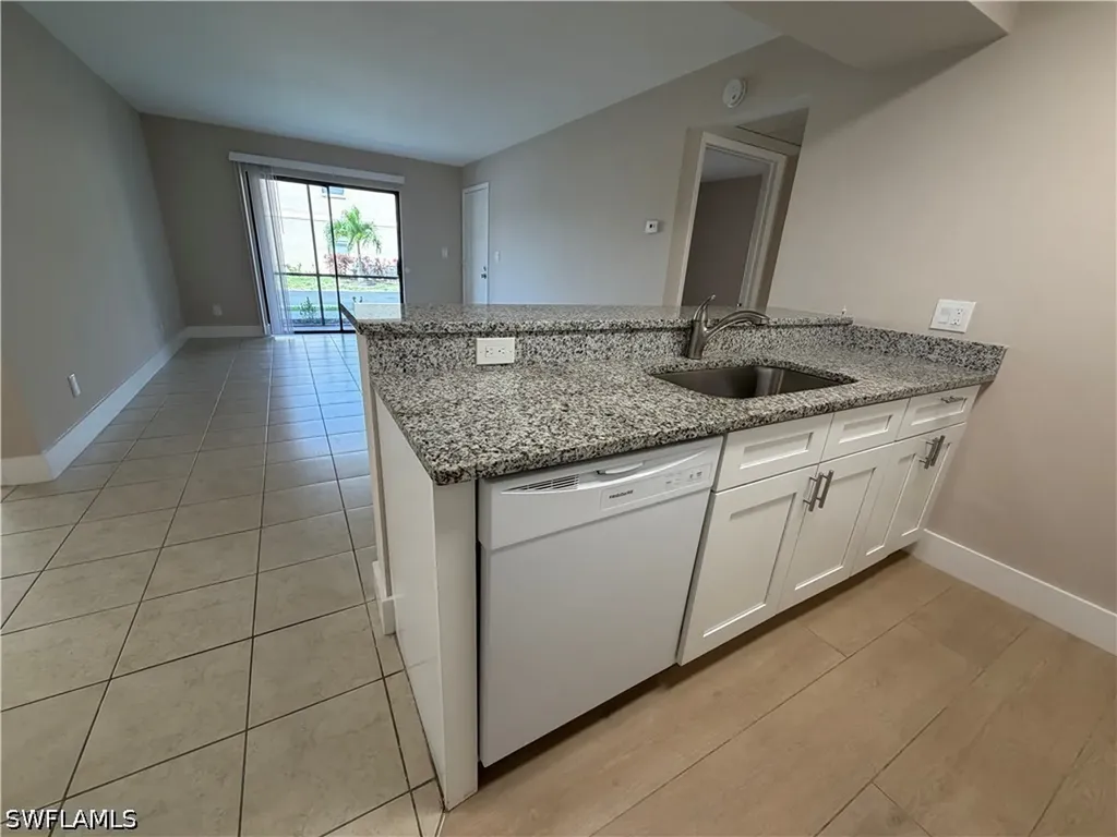 5317 Summerlin Road Fort Myers FL 33919