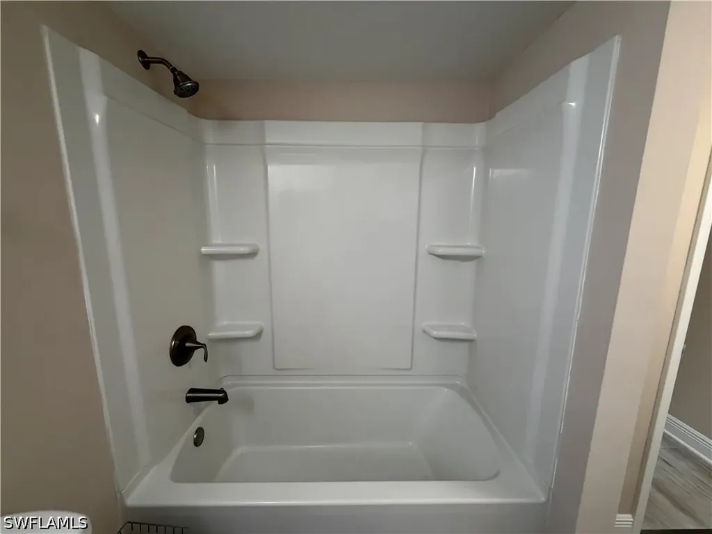 5315 Summerlin Road Fort Myers FL 33919