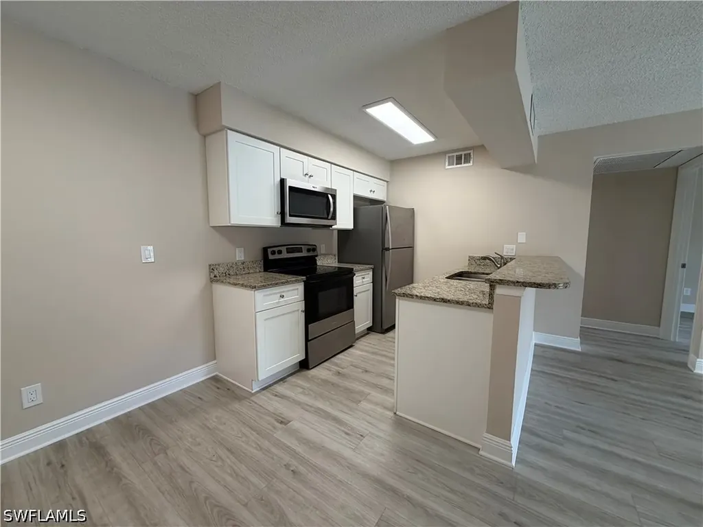 5315 Summerlin Road Fort Myers FL 33919