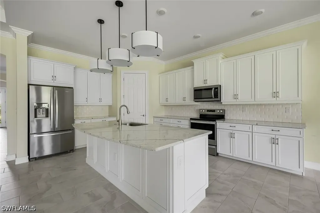 28113 Captiva Shell Loop Bonita Springs FL 34135