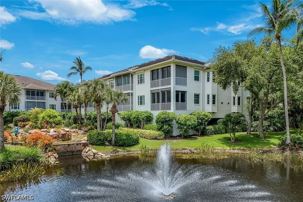 831 Sailaway Lane Naples FL 34108