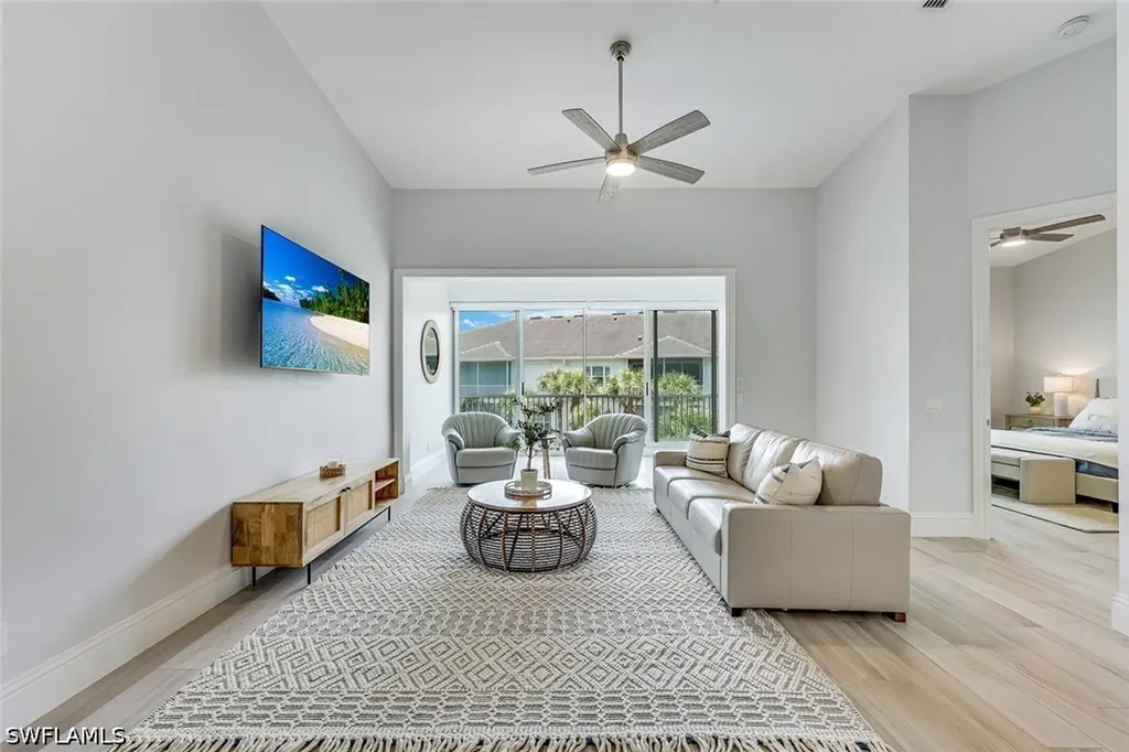 831 Sailaway Lane Naples FL 34108