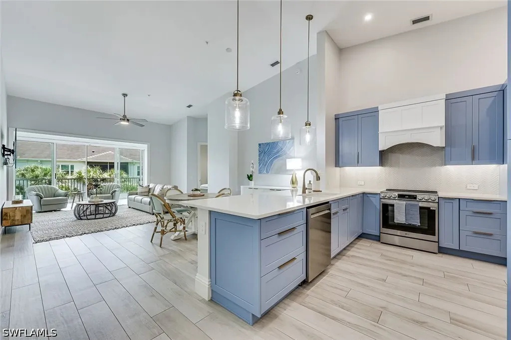 831 Sailaway Lane Naples FL 34108